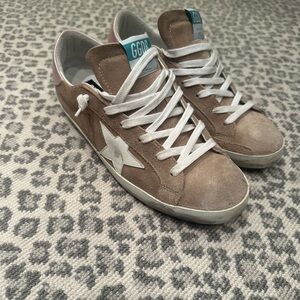 Golden Goose Superstar - Size 40